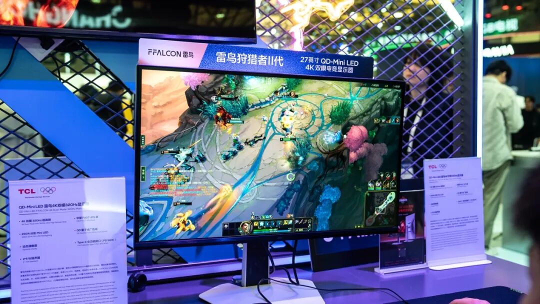 AWE探展雷鸟展台：黑电行业，真的该换一种卷法了图15