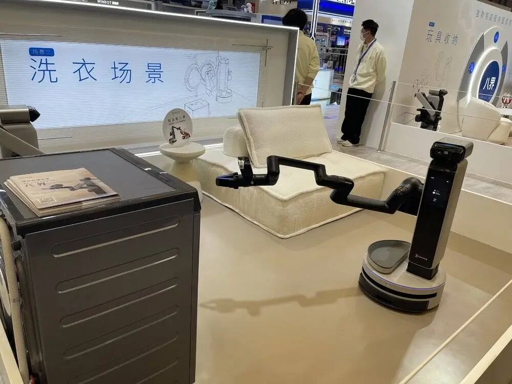 在AWE17万平米展区里，不只有激进的追觅也有龙虾热图12