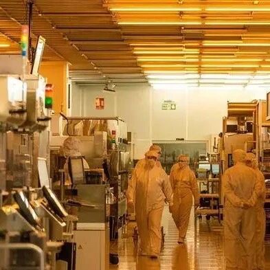 暴涨超16%！2000亿芯片巨头突然爆发