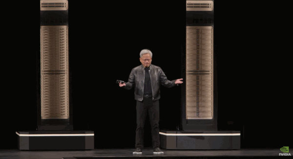 黄仁勋抢吃龙虾：英伟达新核弹10倍算力提升，OpenClaw自由了图10