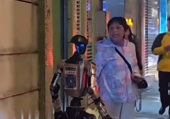 阿里建立AI新组织，CEO亲自挂帅，悟空事业部首次公开；山姆紧急下架！网红产品被曝重金属超标；首发价1499元！追觅发布AI戒指Glow图11