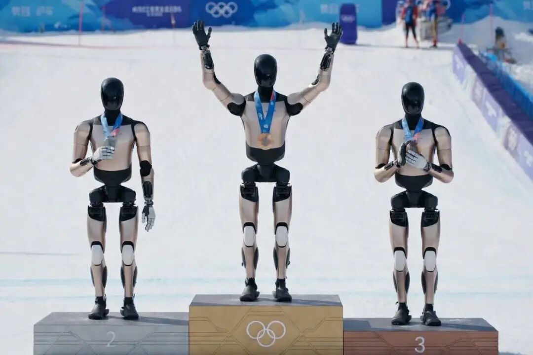 春晚机器人再次刷屏海外！联手清华用5小时学会打网球，马斯克点赞Karpathy直呼是AI图12