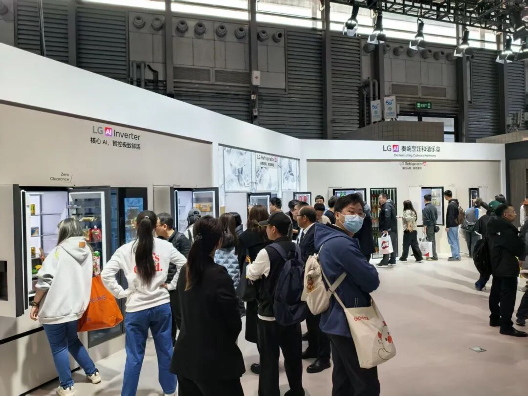 直击AWE LG展台：从透明电视到AI家电全面秀肌肉图6