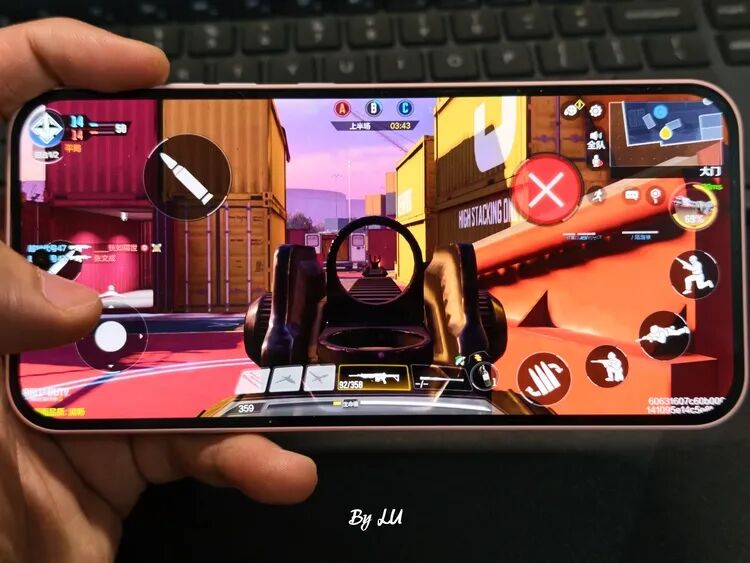 图源:不客观实验室 Nothing 穿上了西装,但还差条领带图19