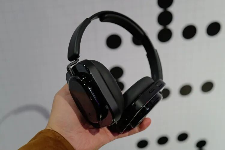 图源:不客观实验室 Nothing 穿上了西装,但还差条领带图30