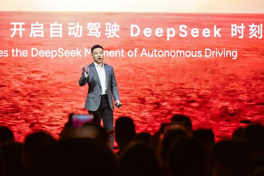 蔚小理纷纷盈利之后，战事升级图20