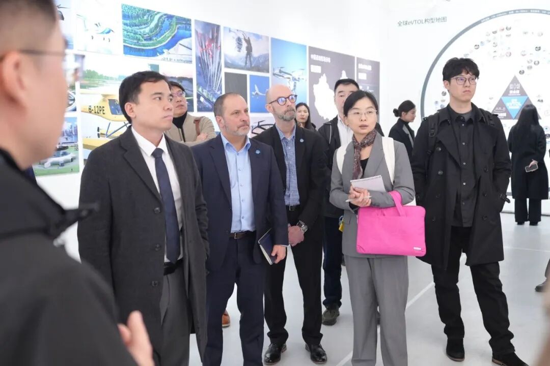 「一周·零距离」从工信部调研到国际对话……这周他们来了零重力图3