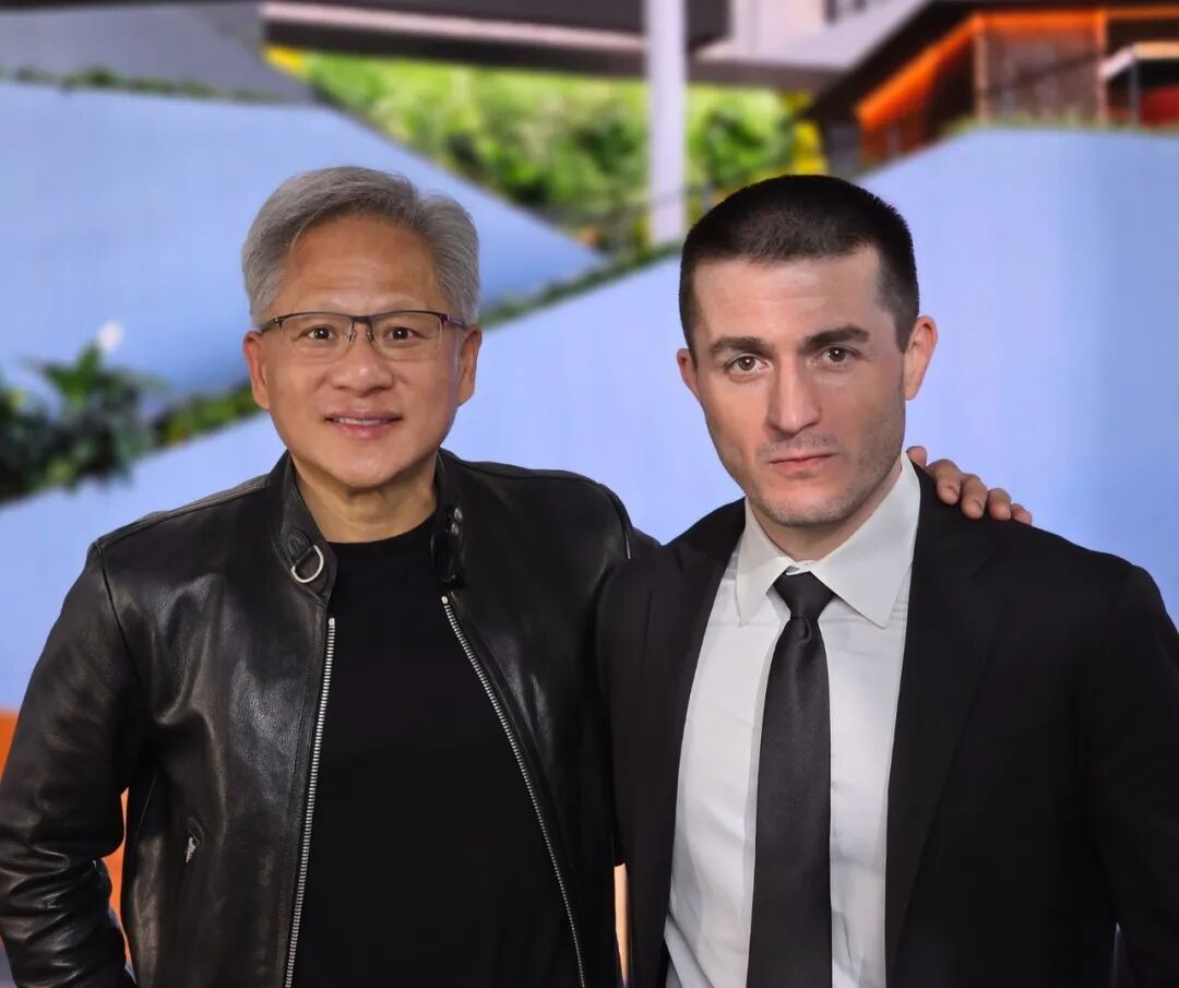 黄仁勋回应一切：中国工程师天生热爱开源、希望死在工作岗位、AGI 已到来图1