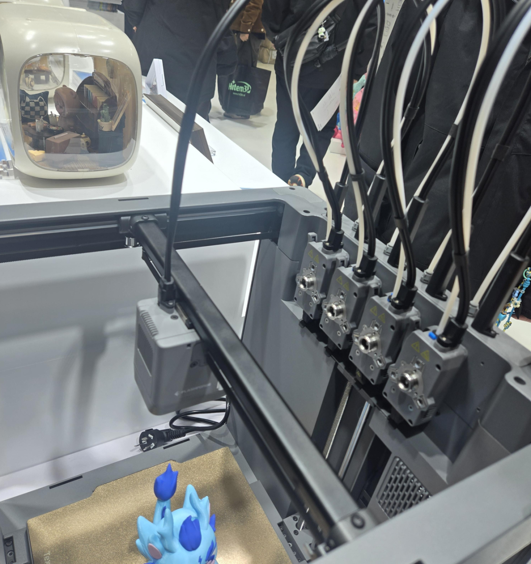 TCT观察丨多头、全彩与AI,谁在定义3D打印的未来?图4