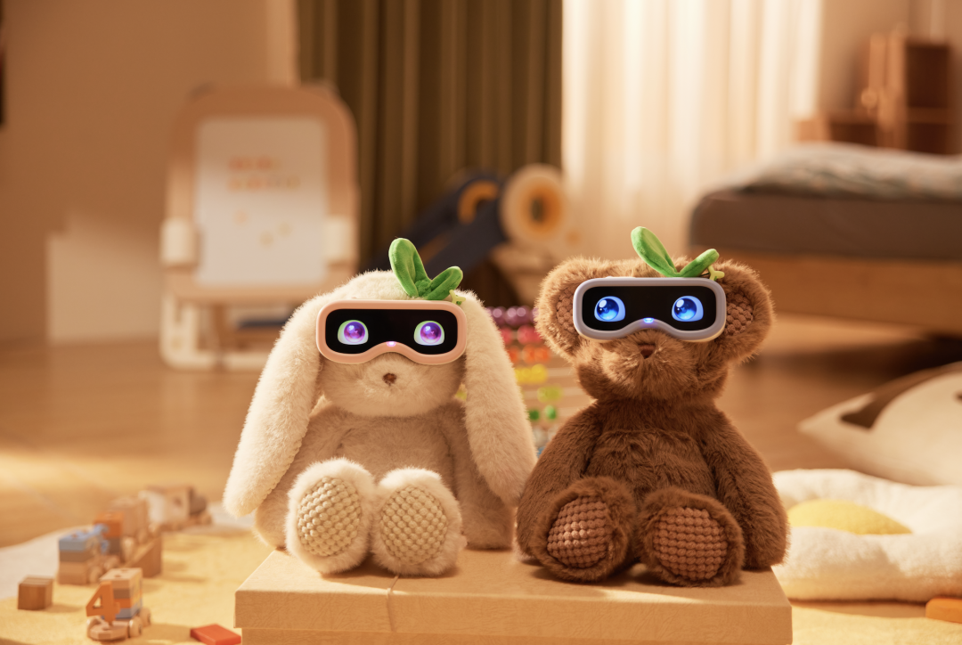 前阿里 90 后 P10 ，要造 AI 世代的「哈利波特」，而入口是一张 NFC 卡片图1