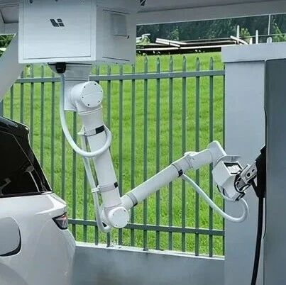 理想再放“奇招”，充电机器人已就位！