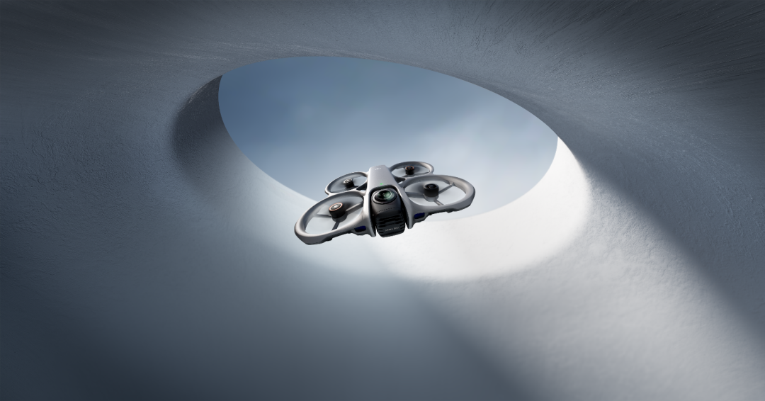 大疆正式发布首款全景无人机DJI Avata 360：8K画质、O4+全高清图传，售价2788元起图1