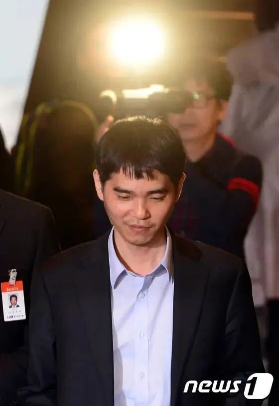 AI 正在毁掉下一个 Hinton图5