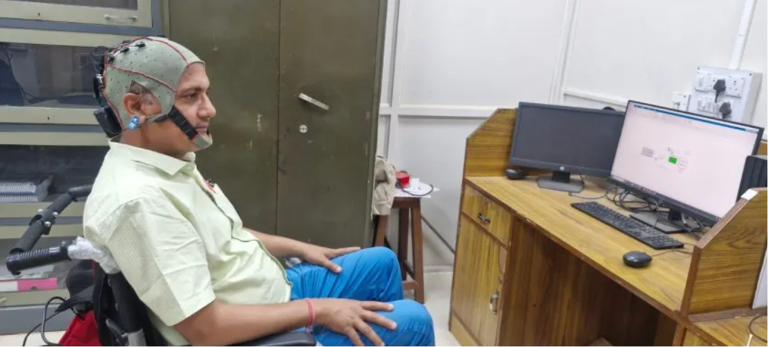 BIT Mesra推出毫秒级轻量化MI脑控轮椅系统图2