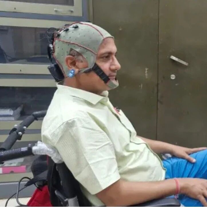 BIT Mesra推出毫秒级轻量化MI脑控轮椅系统