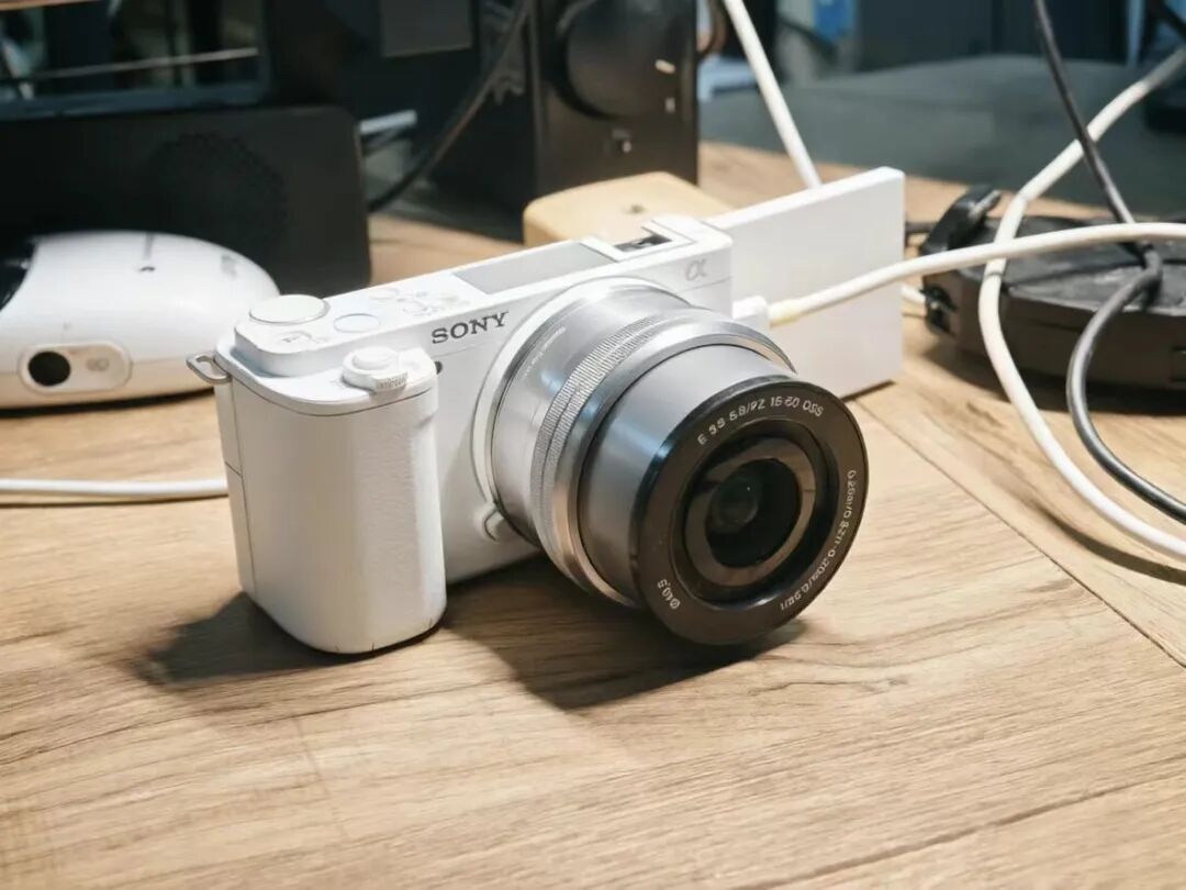 叫板华米OV超大杯！索尼最强半画幅曝光，值得买吗？图8