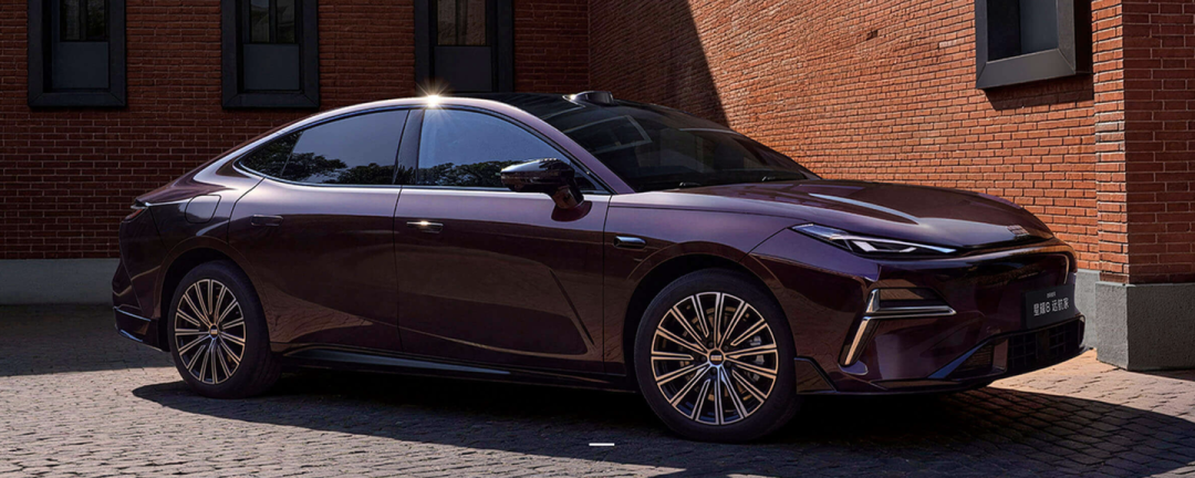 苹果AI国行版意外上线又紧急撤回；曝多品牌电动两轮车计划下月涨价；6999元起vivo X300 Ultra手机发布；网贷迎来最强监管...图10