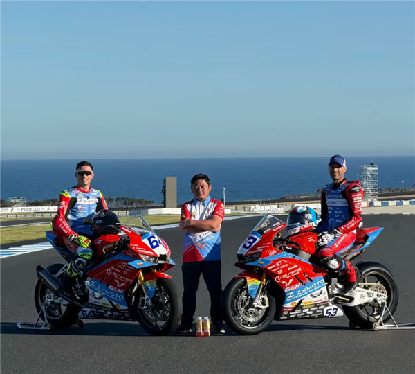 张雪机车10天订单量逼近万台，店员手机被打爆图1