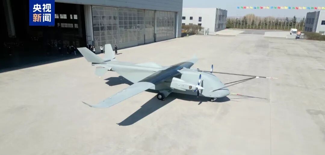 重要突破！长鹰-8大型运投无人机在郑州上街机场首飞成功，总师连说7个“非常好”图2