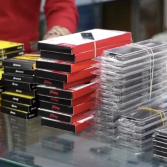 内存价格快速下跌，泡沫终于要破了？