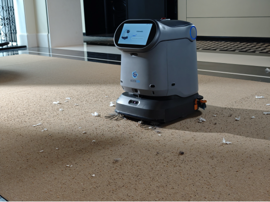 机器人累计部署超10万台，擎朗智能在CCE亮出清洁技术升级与通用人形的协作路径图10