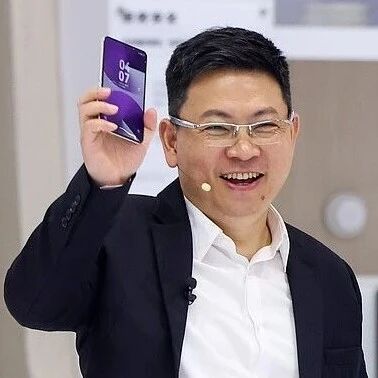果粉承认吧，华为折叠屏才是最屌的