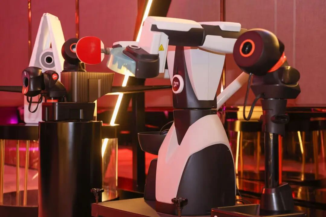 半年融资近2亿，他要用AI发球机器人解决全球1亿人的训练难题丨36氪专访图8