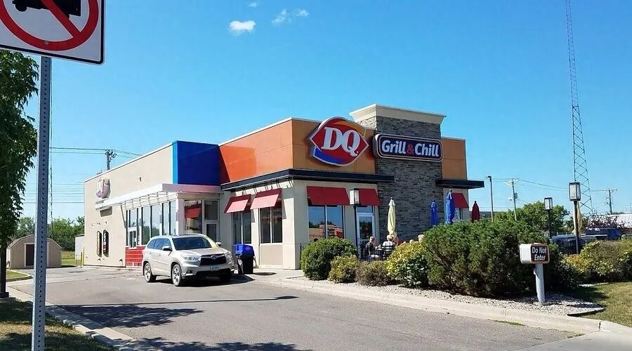 Cursor 融资 20 亿美元，估值达 500 亿美元；传马斯克 xAI 下周发布 Grok AI Coding 工具；Meta 再裁 8000 人 | 极客早知道图15