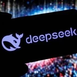 曝DeepSeek V4将于本周发布，梁文峰对外融资20亿；雷军在服务区被堵车里维权？小米徐洁云回应；宇树H1半马被担架抬离赛道丨雷峰早报