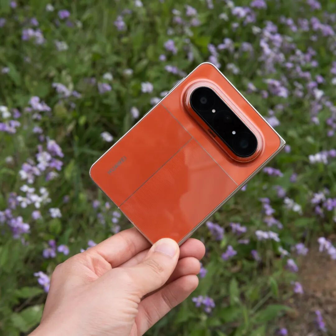 华为 Pura X Max 深度体验：比起「阔折」，「主动式 AI」更吸引我图2