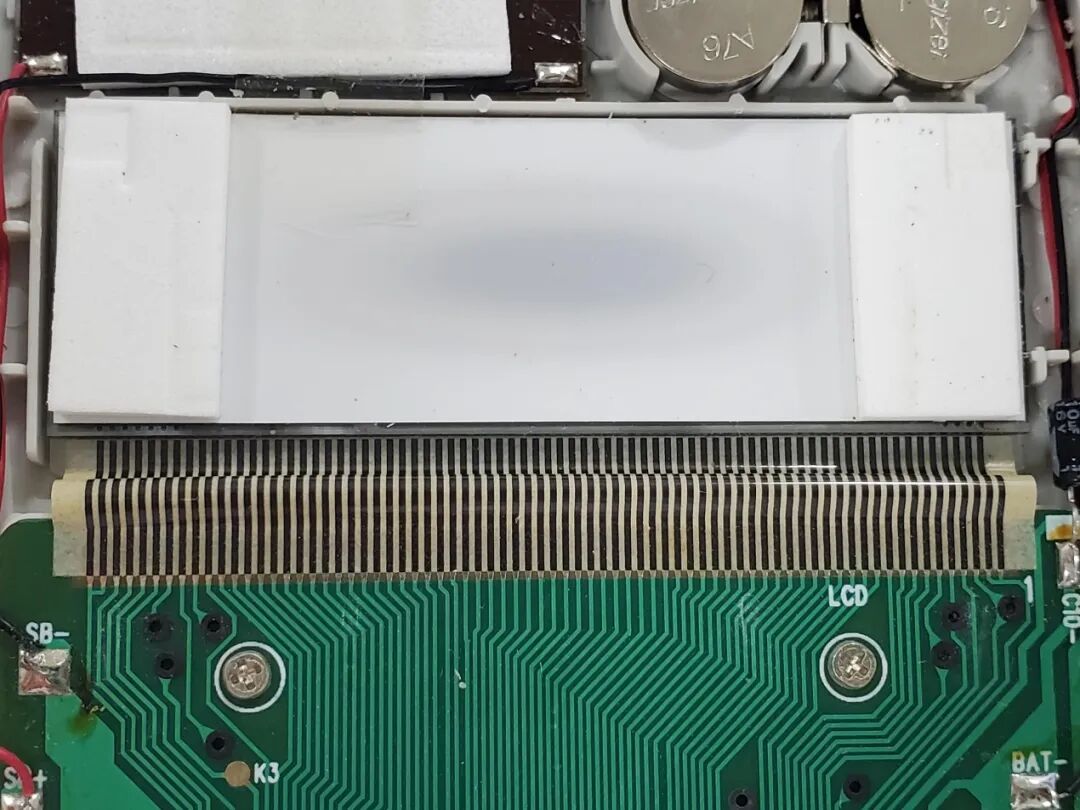 拆解40多年前的卡西欧与夏普计算器：芯片走线太漂亮了图9