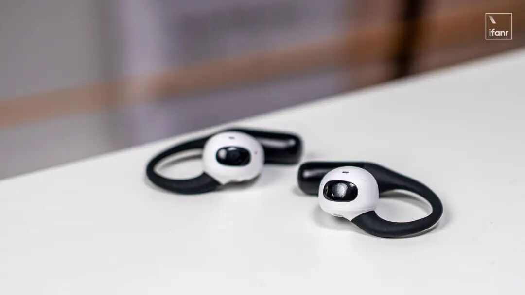 戴了三天「长眼」的 AI 耳机，我更期待 AirPods 加上摄像头了图1