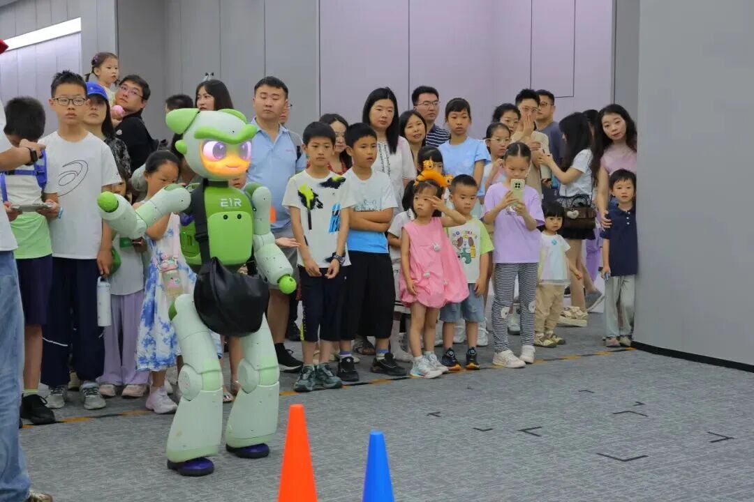 央企落子、入选全国案例、出海签约，成都具身智能领域又有新进展→图25