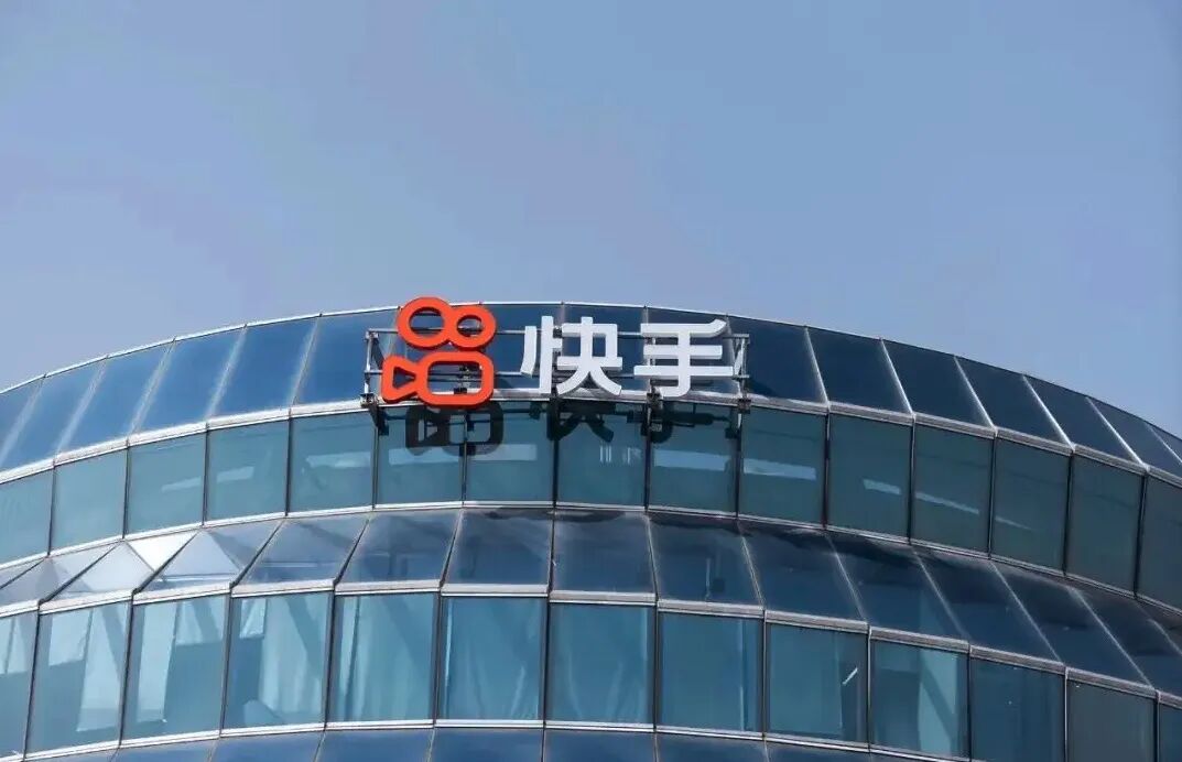 曝快手旗下可灵AI正进行融资，MacBookNeo首季成销量冠军，大疆回应Pocket4缺货，曝Seedance2.0单月营收超10亿，这就是今天的其他大新闻！图5