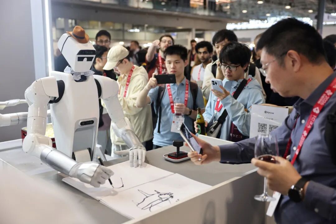 狂揽10亿！小米理想齐押注的95后学霸，带着他的新“手”海外狂吸粉图7