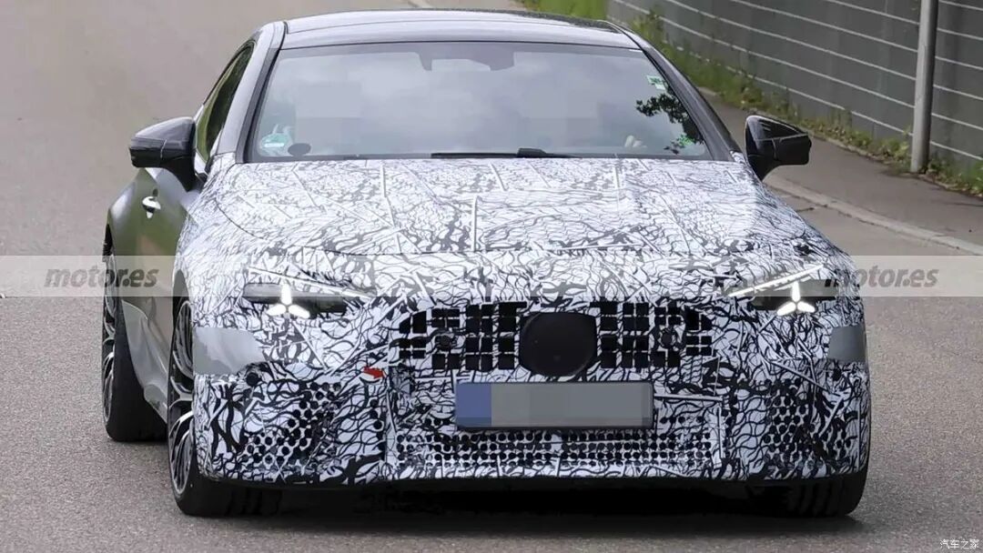 4.0T V8,超600马力,锻造合金轮圈+红色高性能刹车卡钳,帅!图2