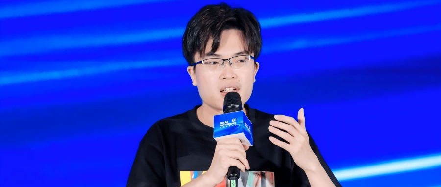 估值破2000亿！曝Kimi再融136亿，赴港IPO提速图1