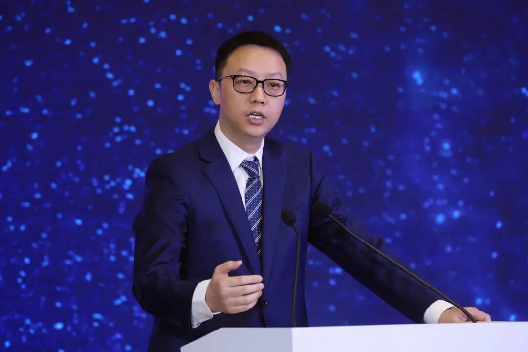 阿里AI大重组!吴泳铭挂帅Token Foundry,周靖人升任首席科学家图4