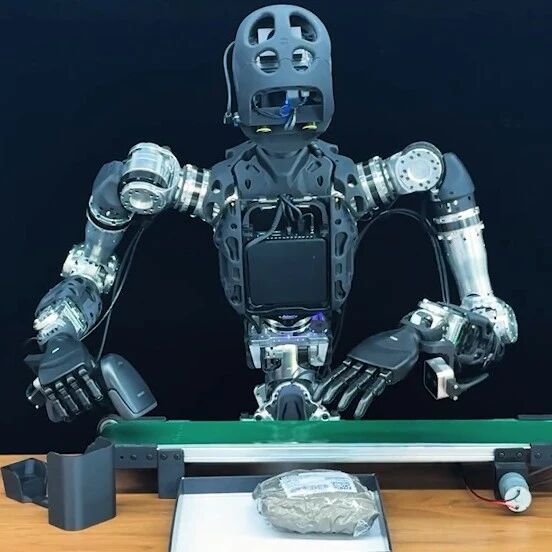 地瓜机器人与智在无界达成战略合作