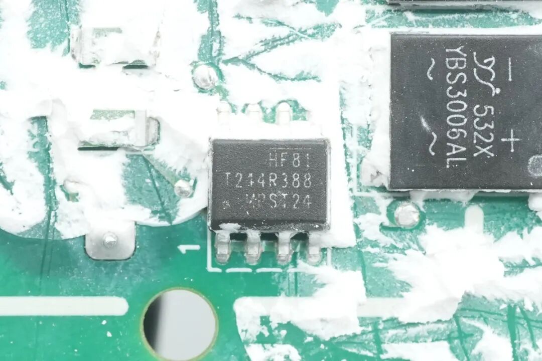拆解报告:英伟达DGX Spark原装240W电源图46