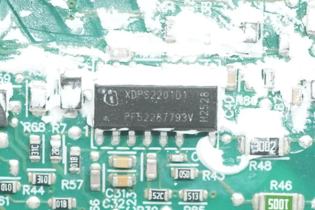 拆解报告:英伟达DGX Spark原装240W电源图51