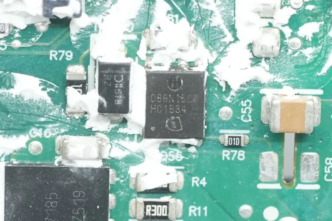 拆解报告:英伟达DGX Spark原装240W电源图58