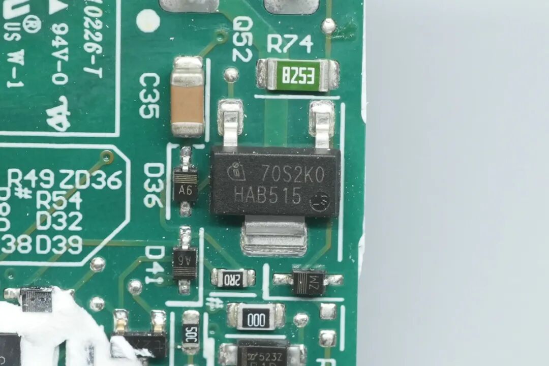 拆解报告:英伟达DGX Spark原装240W电源图70