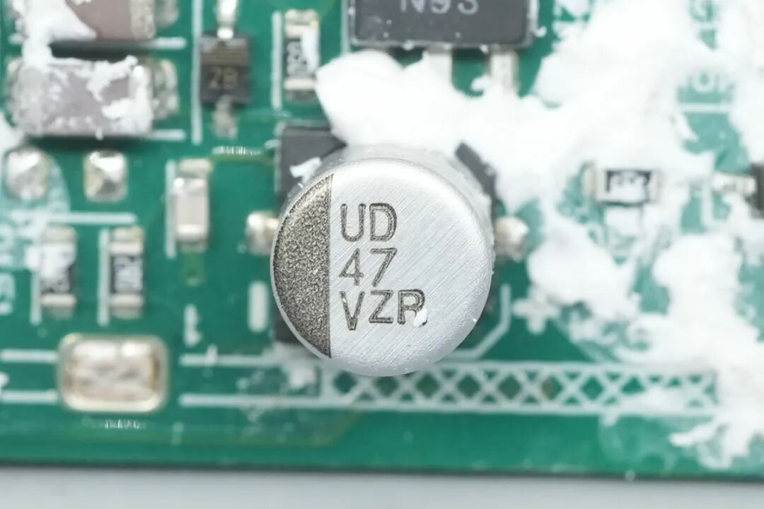 拆解报告:英伟达DGX Spark原装240W电源图72