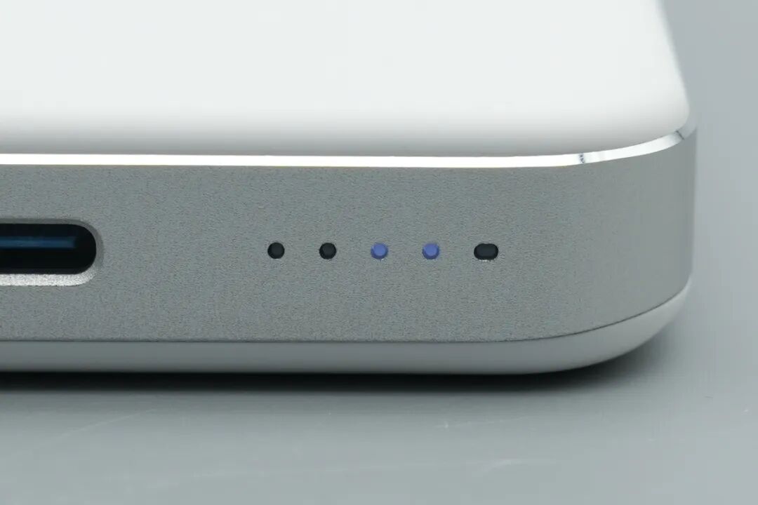 拆解报告：Anker Nano 10000mAh超薄磁吸移动电源图21