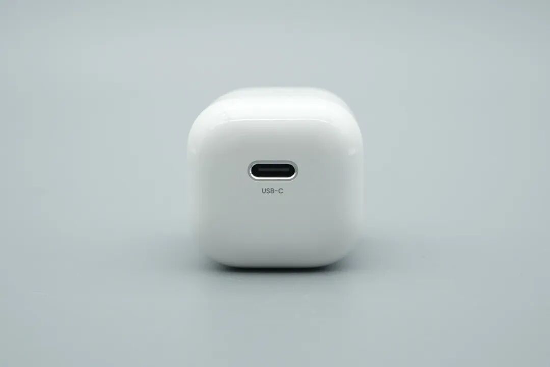 拆解报告:闪极40W USB-C小灵冲充电器图8