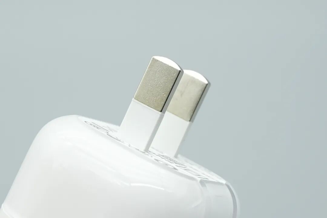 拆解报告:闪极40W USB-C小灵冲充电器图9