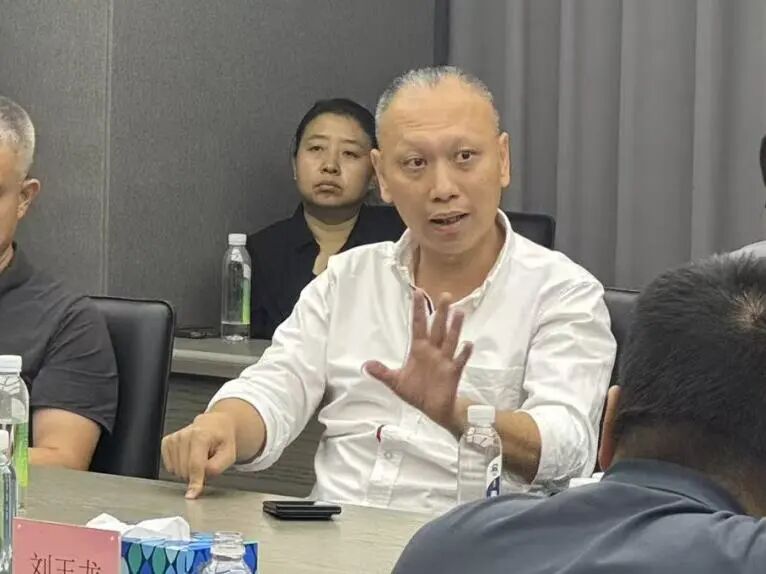 苏深携手!深圳电子商会赴创新中心考察交流,共探国产芯片新未来图11