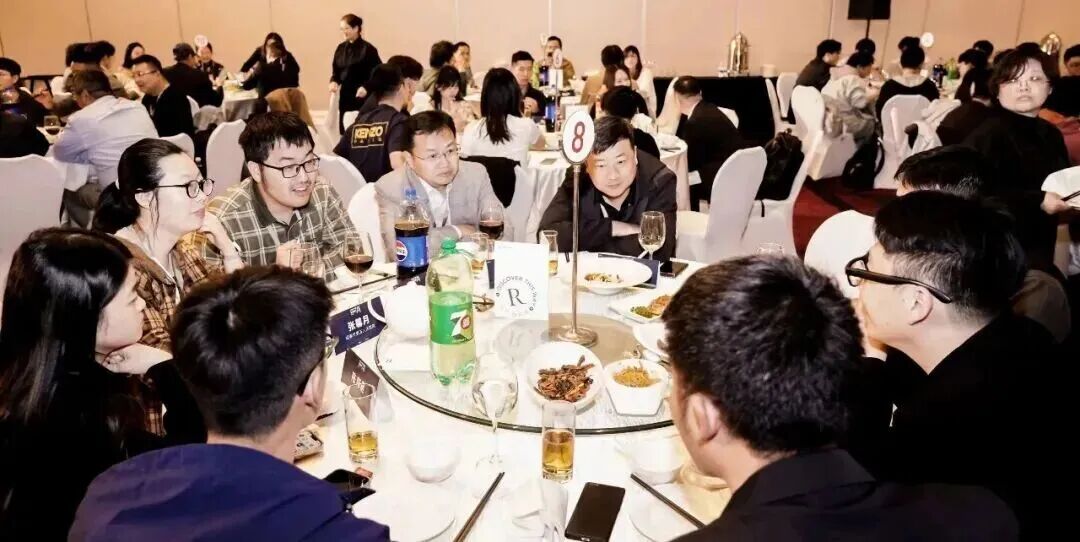 蚂蚁百灵大模型负责人领衔！AI智能体大会再曝重磅嘉宾，自进化智能体研讨会议程同步揭晓图9