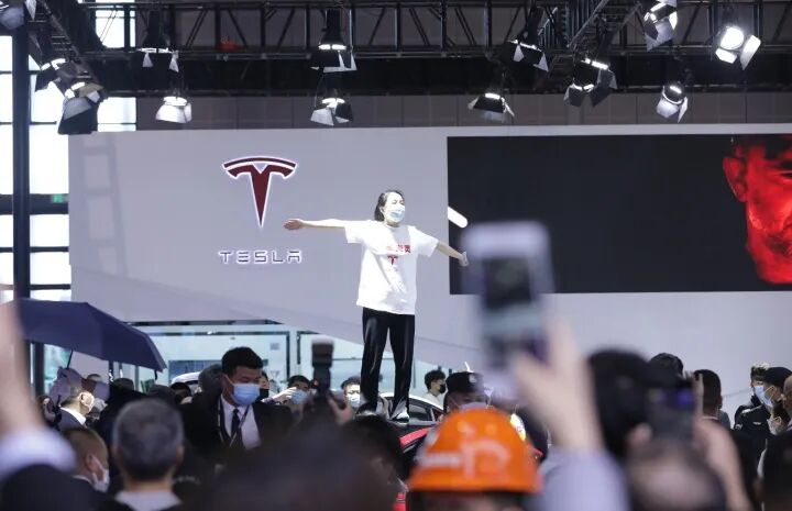 库克:苹果产品涨价不可避免/微信支付发布AI专属卡/三星海力士员工疯狂买房买豪车图6